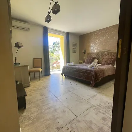 Hotell De La Fossette Le Lavandou
