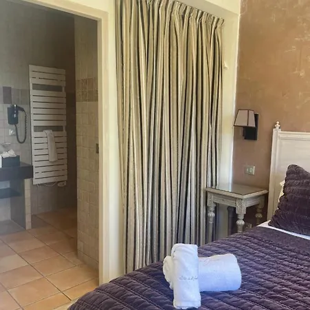 De La Fossette Hotell
