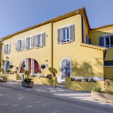 De La Fossette Hotel