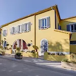 De La Fossette Hotel