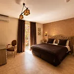 De La Fossette Hotel