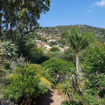 De La Fossette Hotel