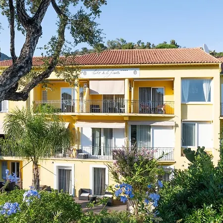 De La Fossette 4*