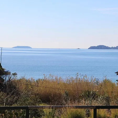 Hotel De La Fossette Le Lavandou