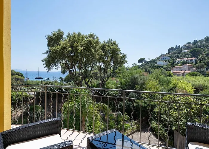 De La Fossette Le Lavandou