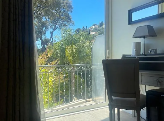 De La Fossette Le Lavandou