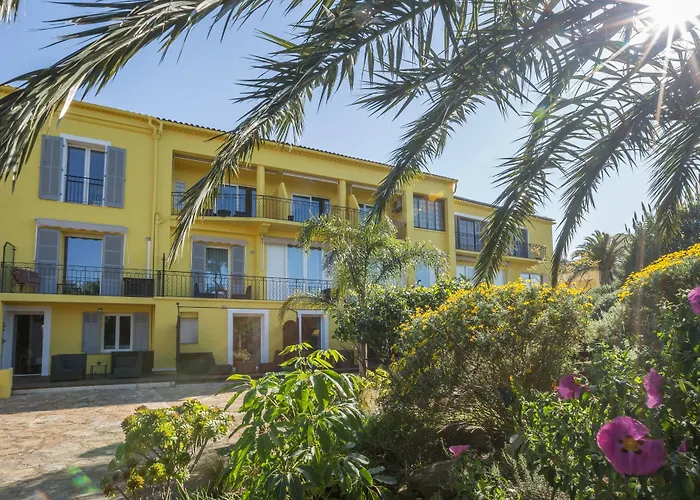 Hotel De La Fossette 4*