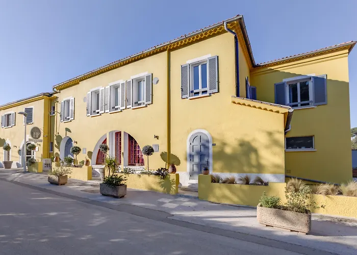 De La Fossette Hotel